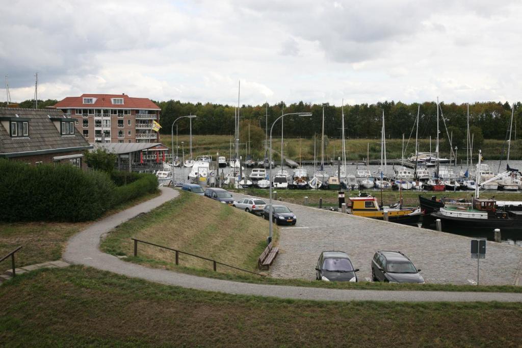 Hotel Restaurant Zeeland Толен Стая снимка