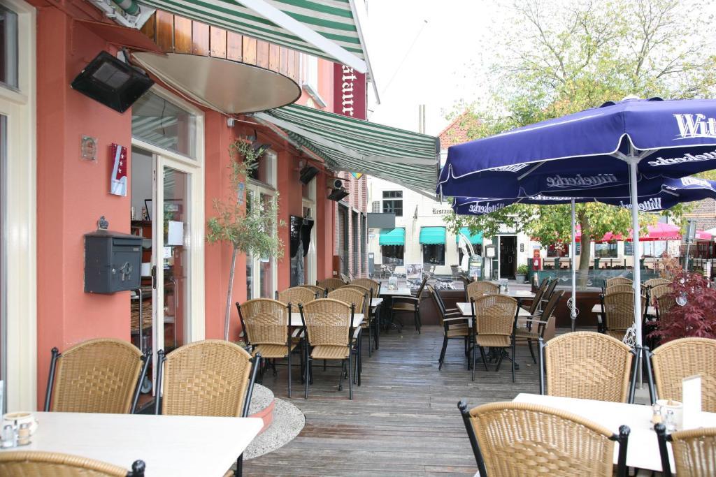 Hotel Restaurant Zeeland Толен Екстериор снимка